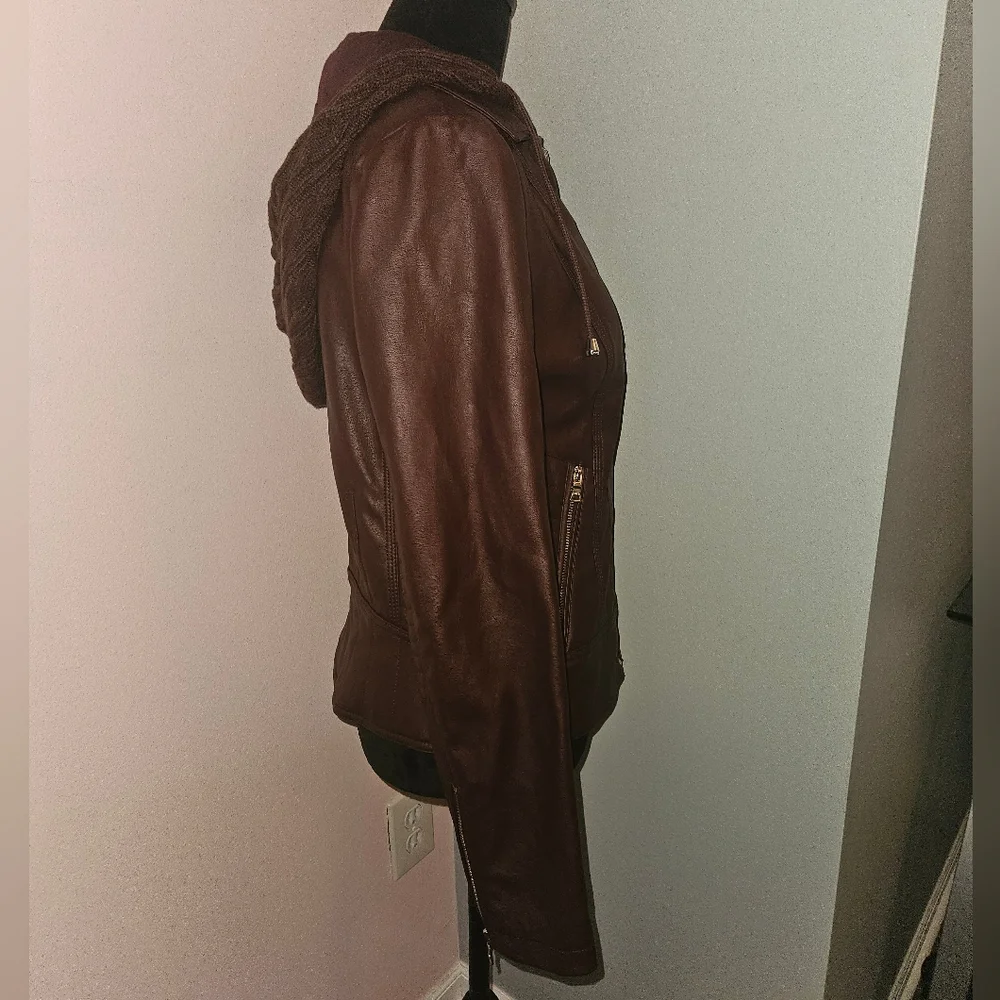 GUESS Burgandy Faux Leather Moto Jacket - Size Medium - Picture 6 of 11